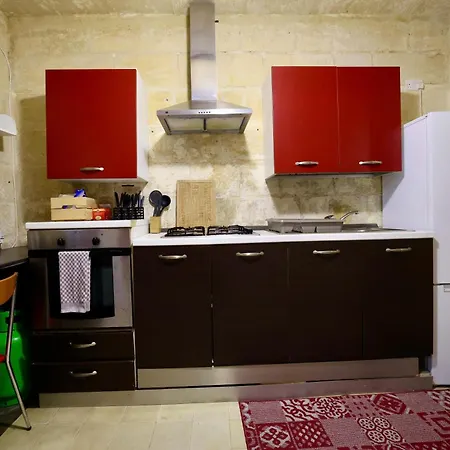 2 Bed House * Valletta