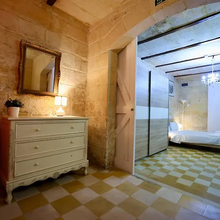 2 Bed House Appartamento *