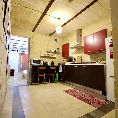 Apartment 2 Bed House