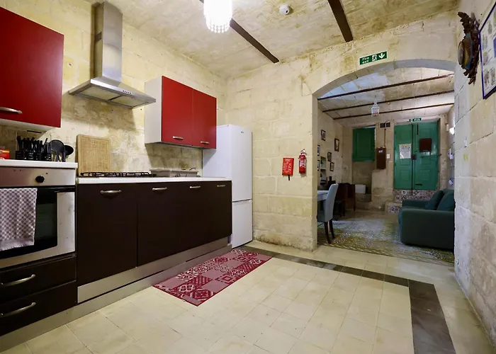 Apartment 2 Bed House *